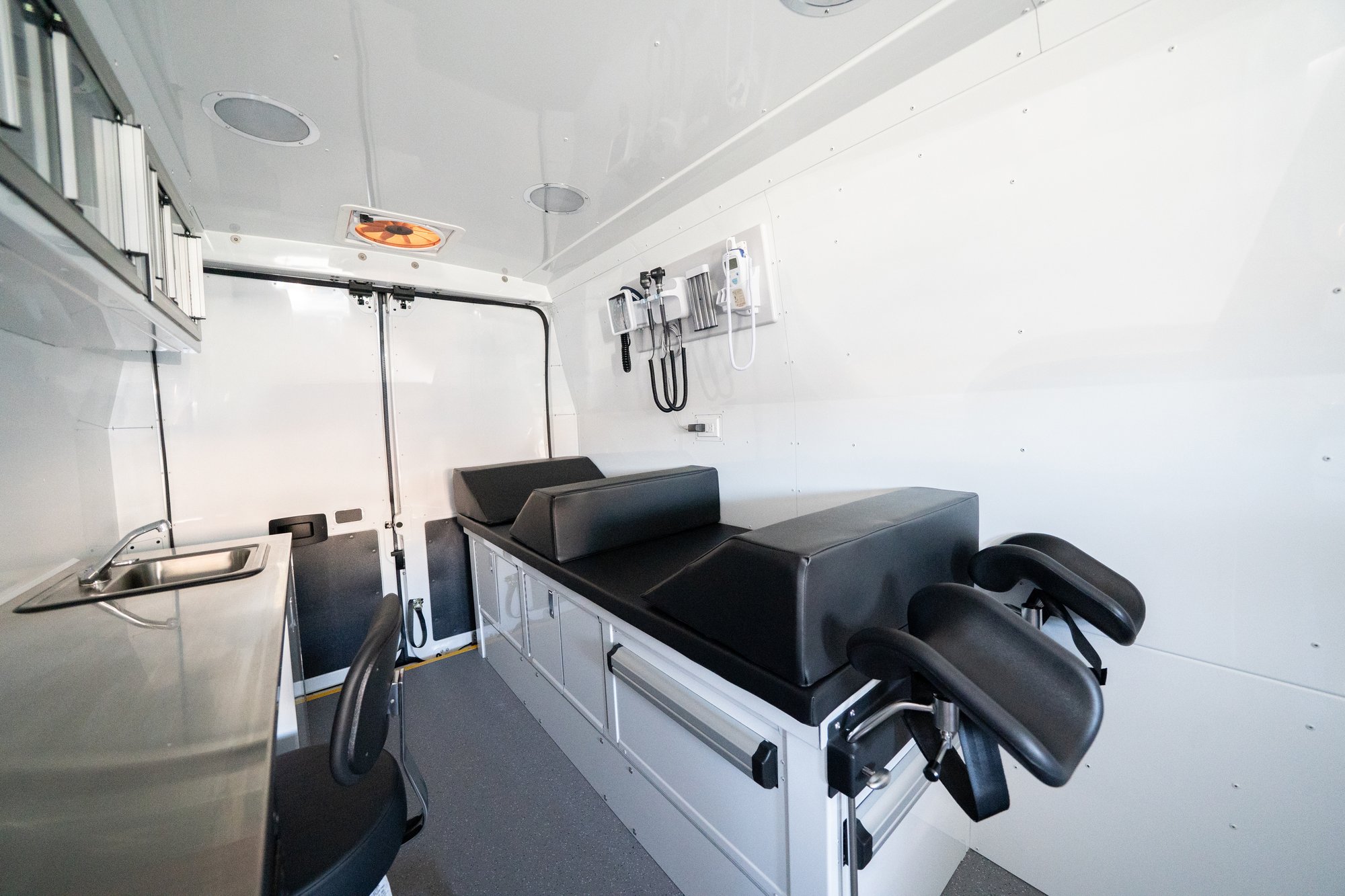MobileClinic-3